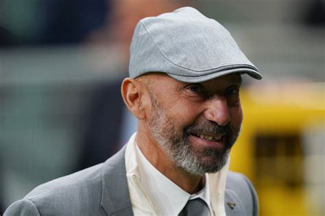 gianluca versace lutto|È morto Gianluca Vialli, nuovo lutto nel mondo del calcio.